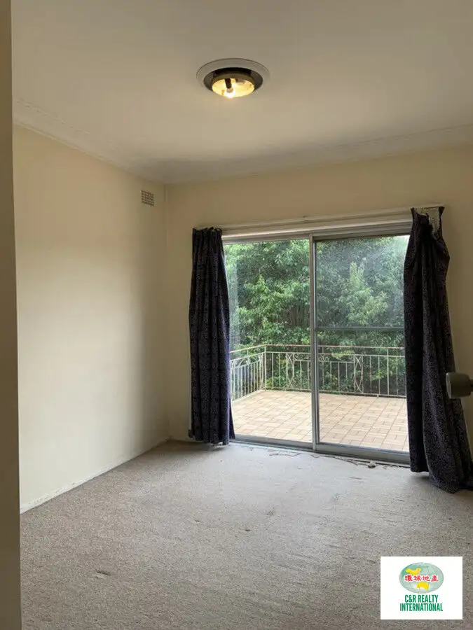 27 Garthowen Crescent, Castle Hill NSW 2154