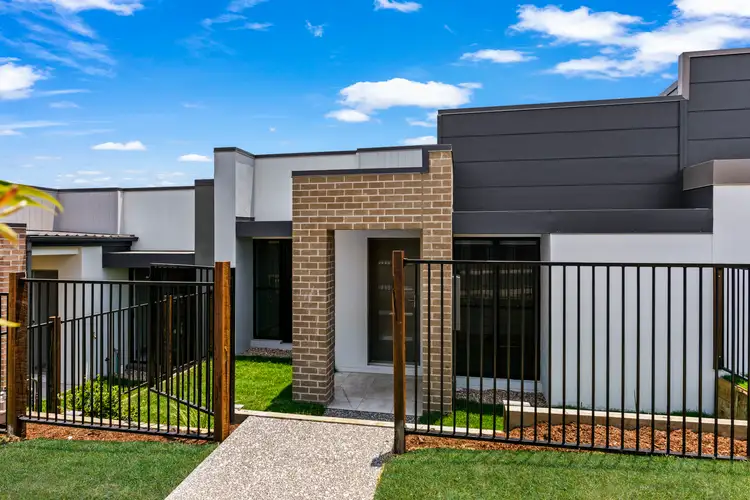 6 Freycinet Lane, South Ripley QLD 4306