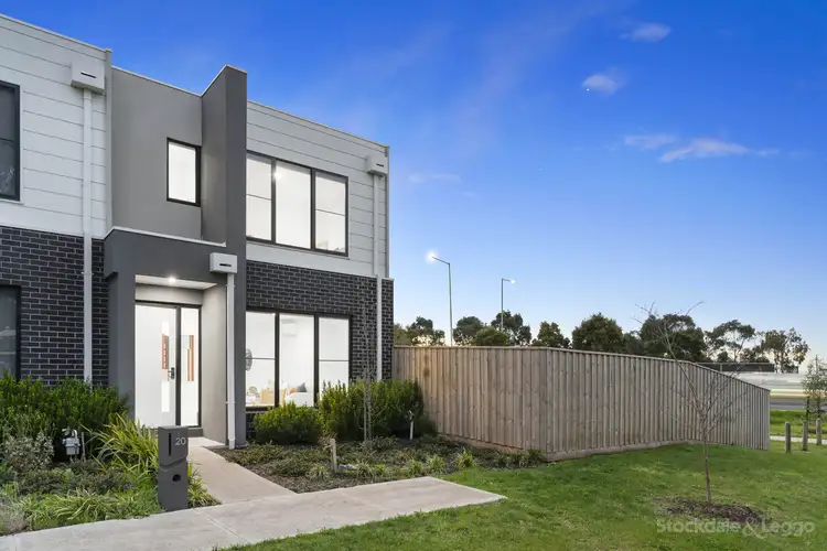 20 Mccomb Lane, Cranbourne VIC 3977