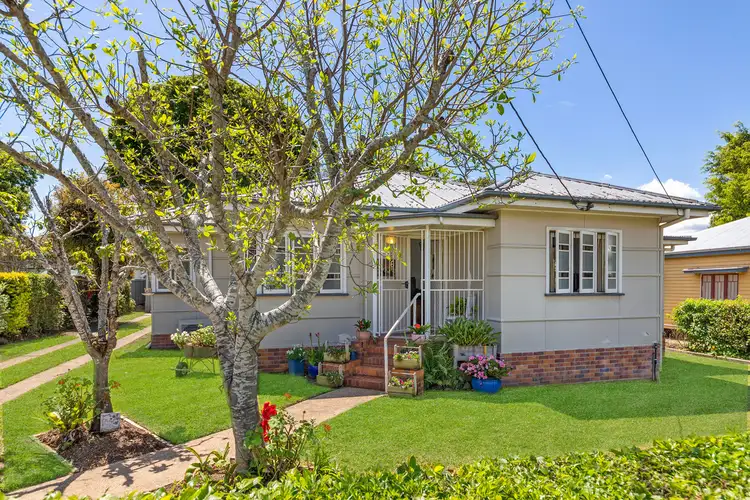 6 Foote Street, Newtown QLD 4305