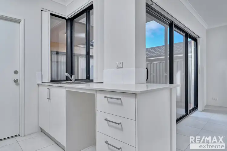Fifth view of Homely unit listing, 8/10 Cordovan Parkway, Aveley WA 6069