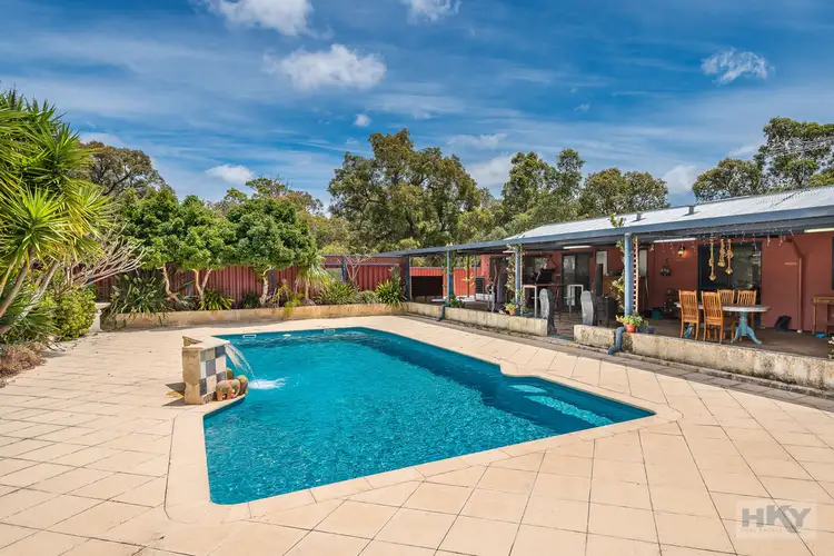 14 Leschenaultia Drive, Chittering WA 6084