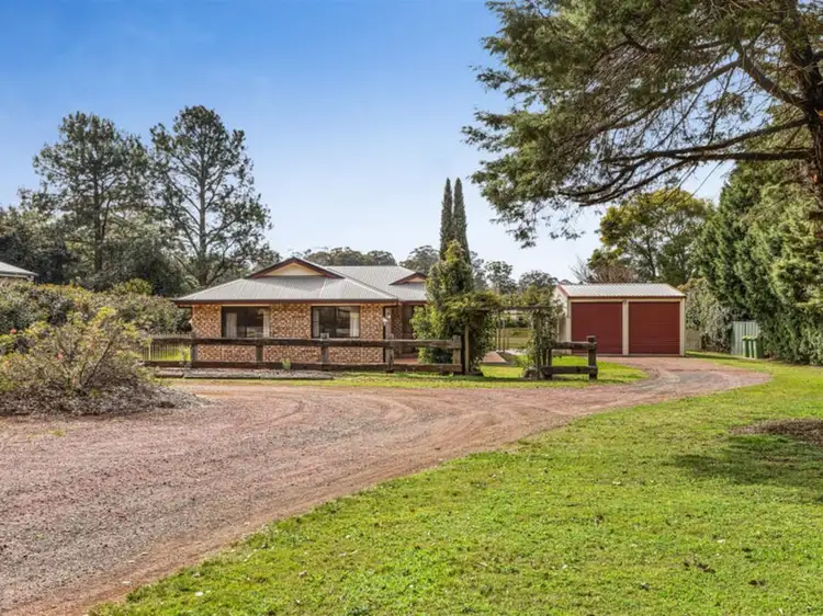 42 Highfields Road, Highfields QLD 4352