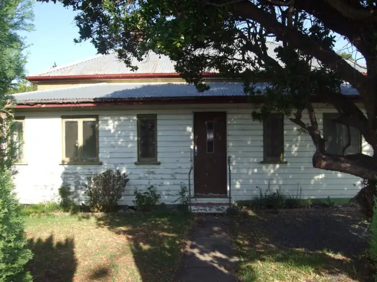 74 Albion Street, Warwick QLD 4370