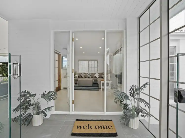 Second view of Homely house listing, 118 Slatyer Avenue, Bundall QLD 4217