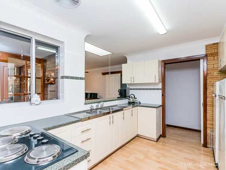 Fourth view of Homely house listing, 4/30 Sloop Place, Heathridge WA 6027