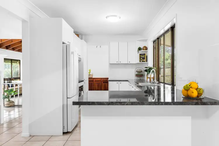 70 Tristania Way, Mount Gravatt East QLD 4122