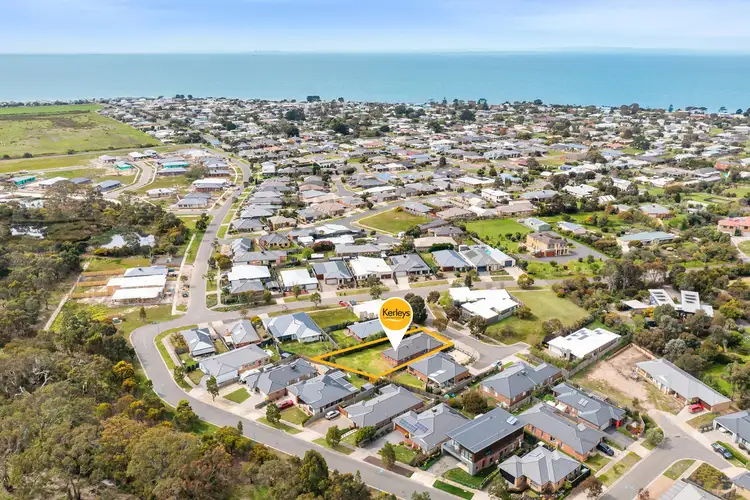 10 Seamist Court, Indented Head VIC 3223