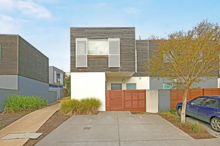 6 Grasstree Way, Bundoora VIC 3083