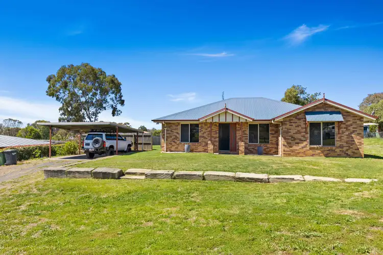 5 Lobwein Street, Meringandan West QLD 4352