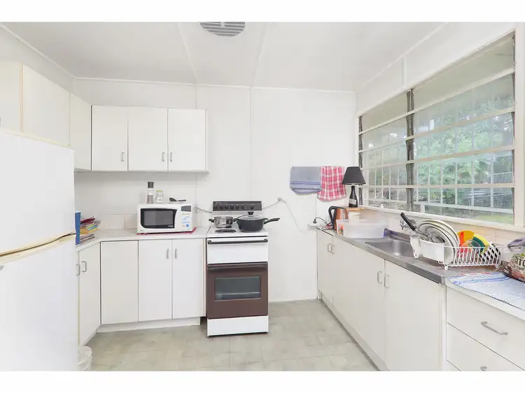 26 Maurice Avenue, Salisbury QLD 4107