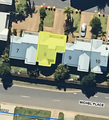8/1 Michel Place, Telina QLD 4680