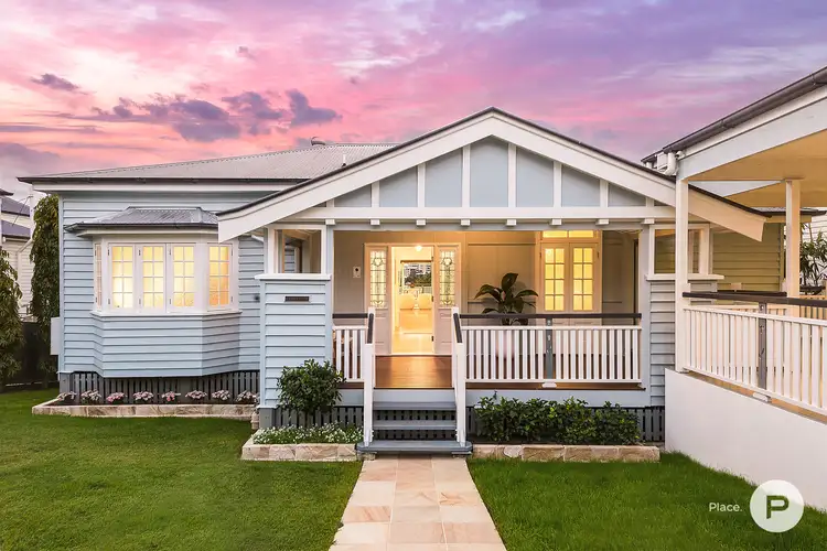16 Power Street, Norman Park QLD 4170