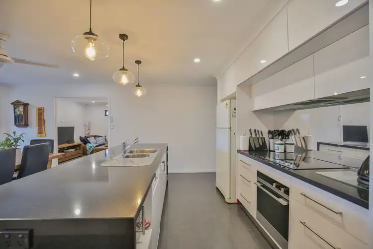 Sixth view of Homely house listing, 18 Bayview Terrace, Qunaba QLD 4670