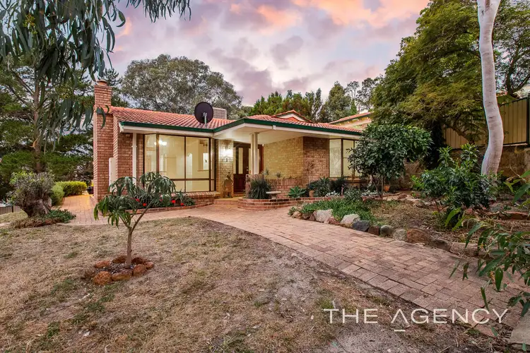 5 Rushton Terrace, Mount Nasura WA 6112