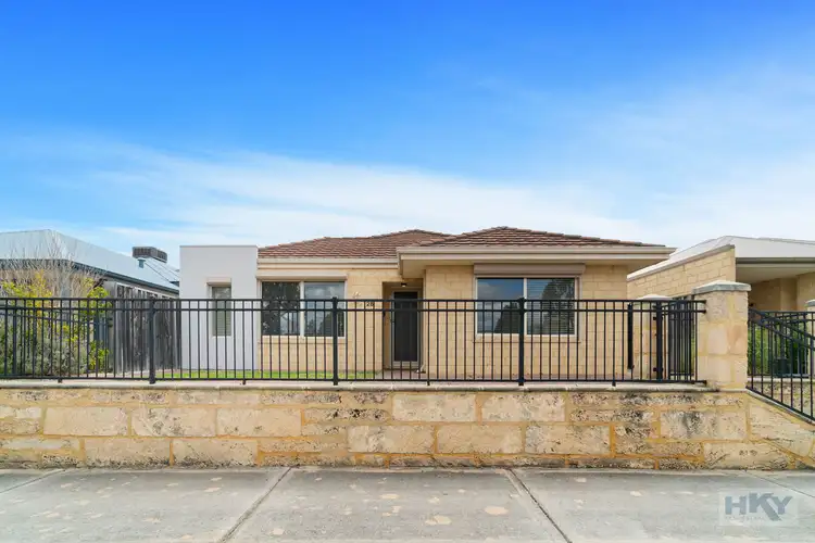 28 Ardmore Parade, Ellenbrook WA 6069