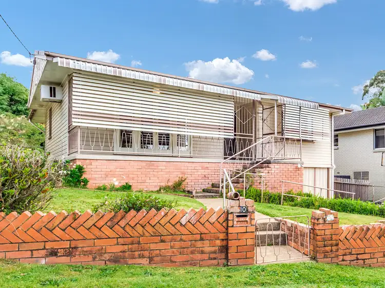 10 Alwyn Street, Stafford Heights QLD 4053