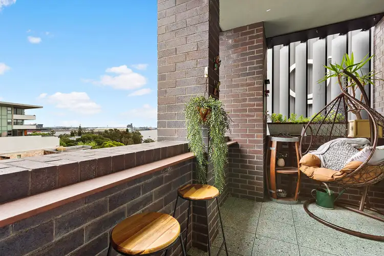 512/11 Perkins Street, Newcastle NSW 2300