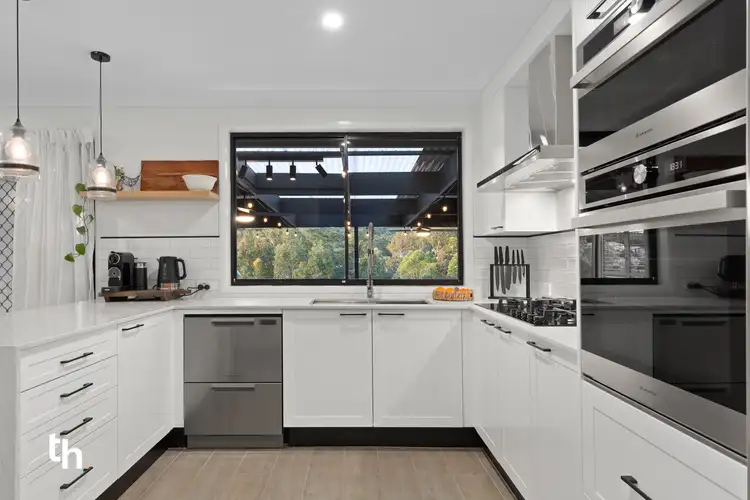 Fifth view of Homely house listing, 33 Araminta Chase, Cameron Park NSW 2285