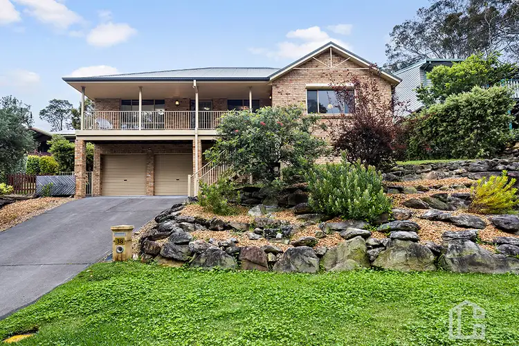 38 Roberts Parade, Hawkesbury Heights NSW 2777