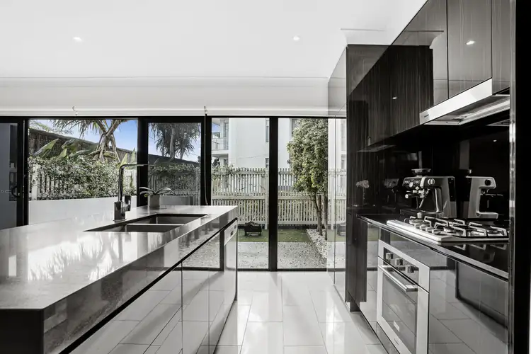 15 Peninsula Drive, Robina QLD 4226