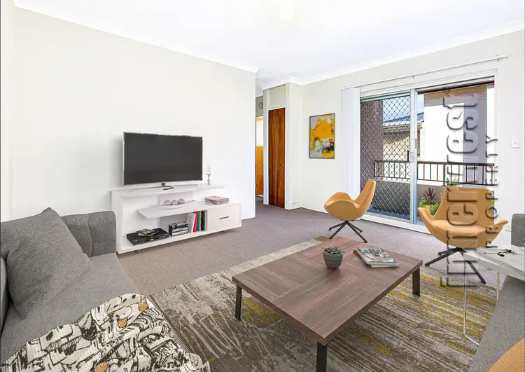 120 Edwin Street North