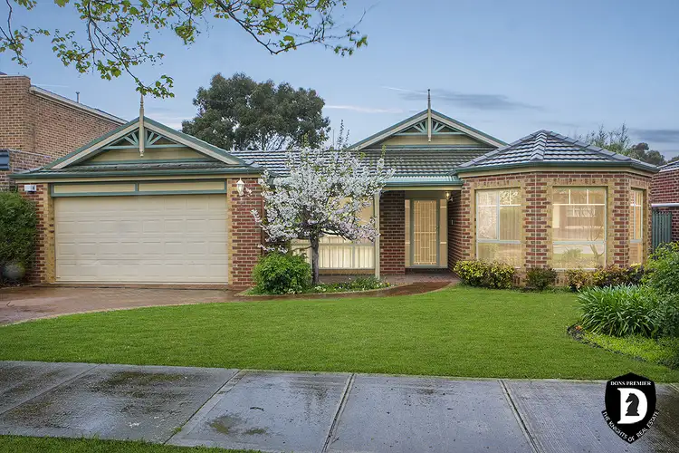 4 Lindsay Court, Taylors Lakes VIC 3038