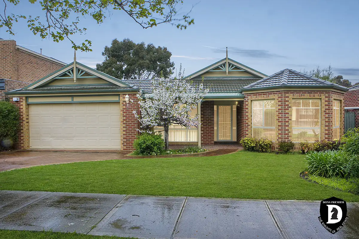 Main view of Homely house listing, 4 Lindsay Court, Taylors Lakes VIC 3038