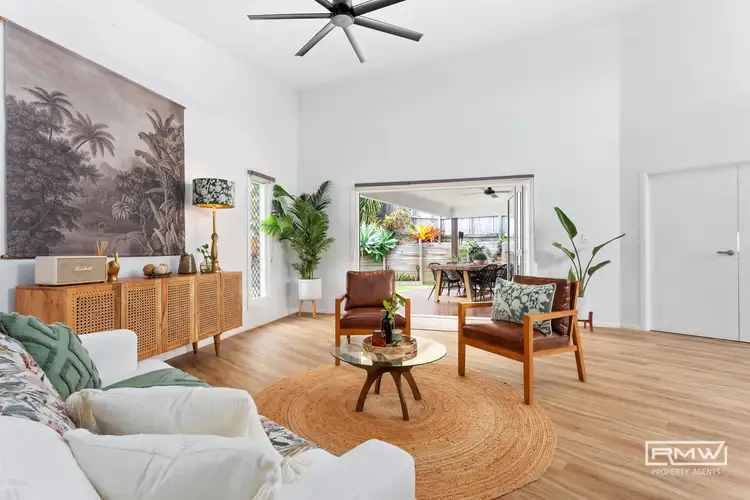 Second view of Homely house listing, 92 Bottlebrush Drive, Lammermoor QLD 4703