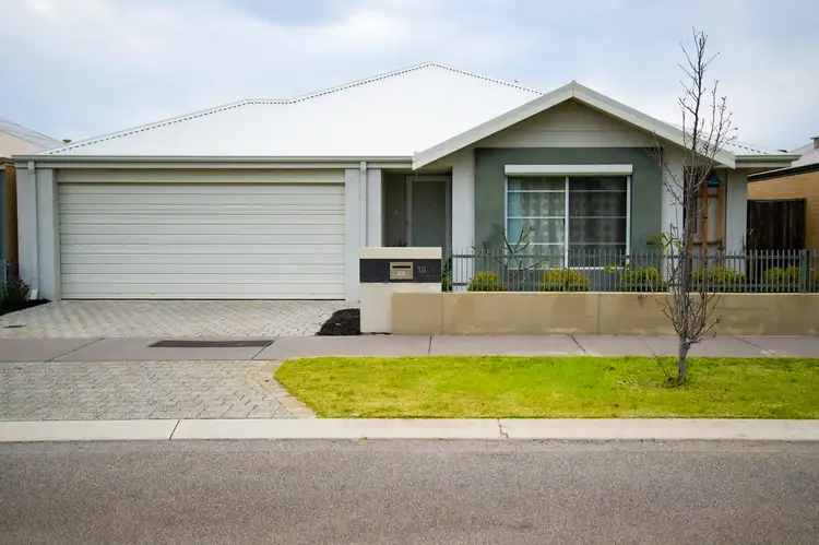 16 Maffina Parade, Ellenbrook WA 6069