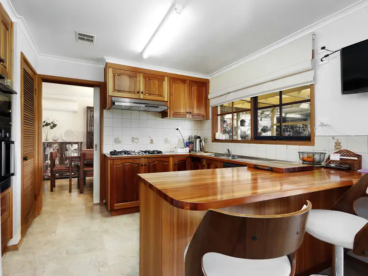 Fourth view of Homely house listing, 3 Leahe Close, Sale VIC 3850