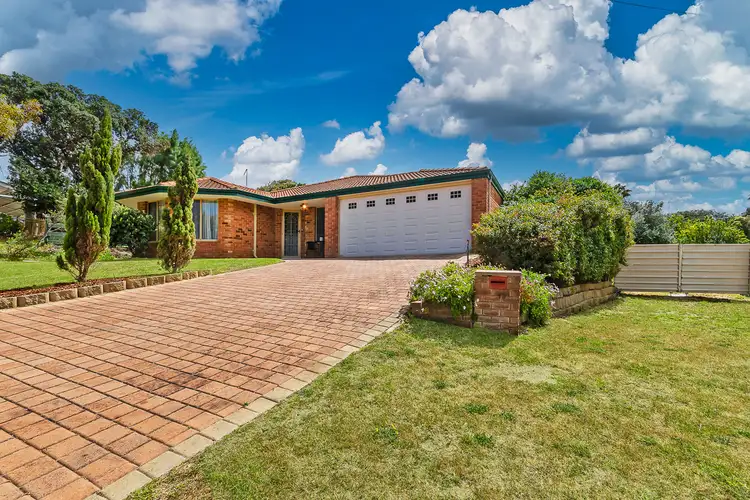 15 Oldham Way, Yanchep WA 6035