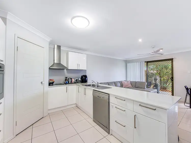 16 Kamala Street, Morayfield QLD 4506