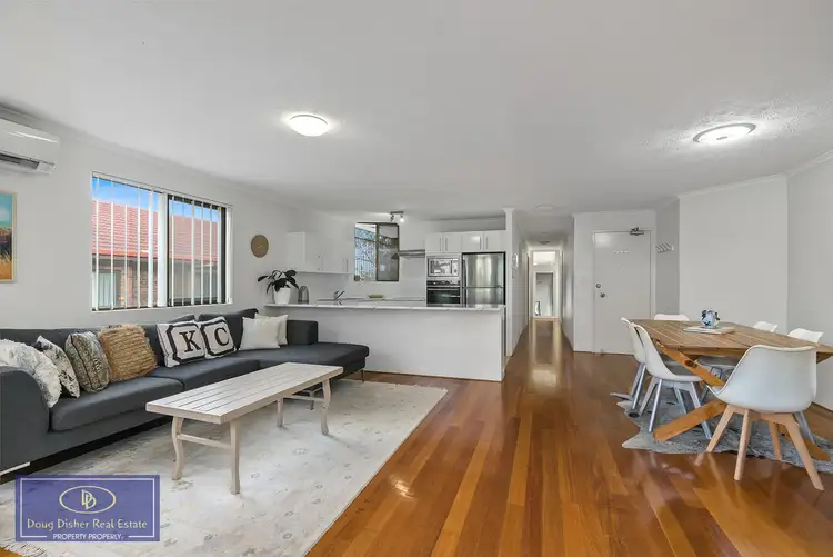 Main view of Homely apartment listing, 4/71 Macquarie Street, St Lucia QLD 4067