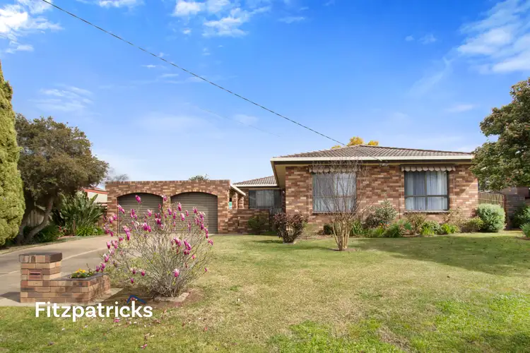 10 Alldis Place, Kooringal NSW 2650