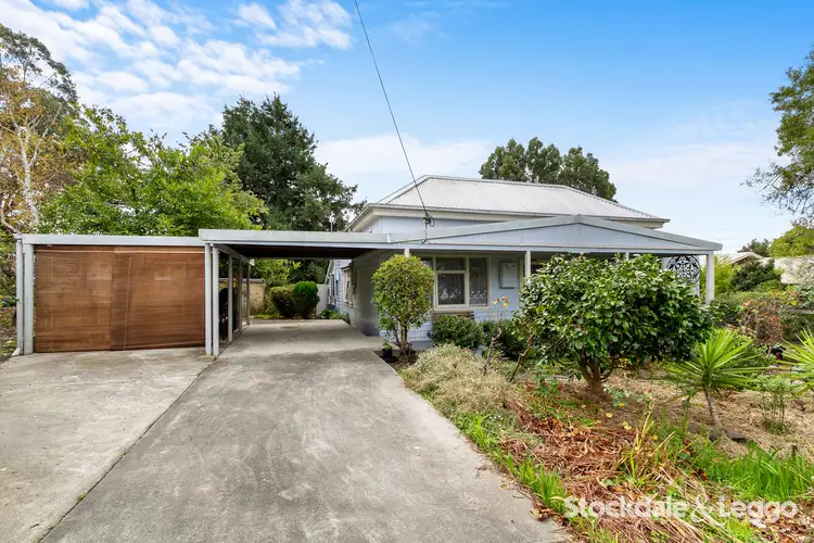 18 Young Street, Boolarra VIC 3870
