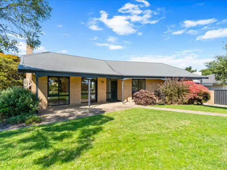 19 McLean Street, Maffra VIC 3860
