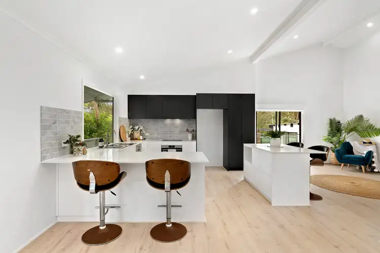 9 Greenslope Drive, Green Point NSW 2251