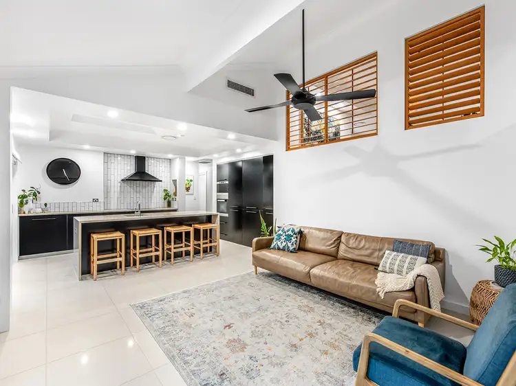 Fourth view of Homely house listing, 2 Forrest Court, Mount Ommaney QLD 4074