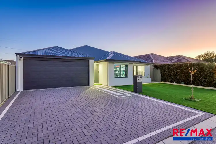 29 Cadaga Way, Piara Waters WA 6112