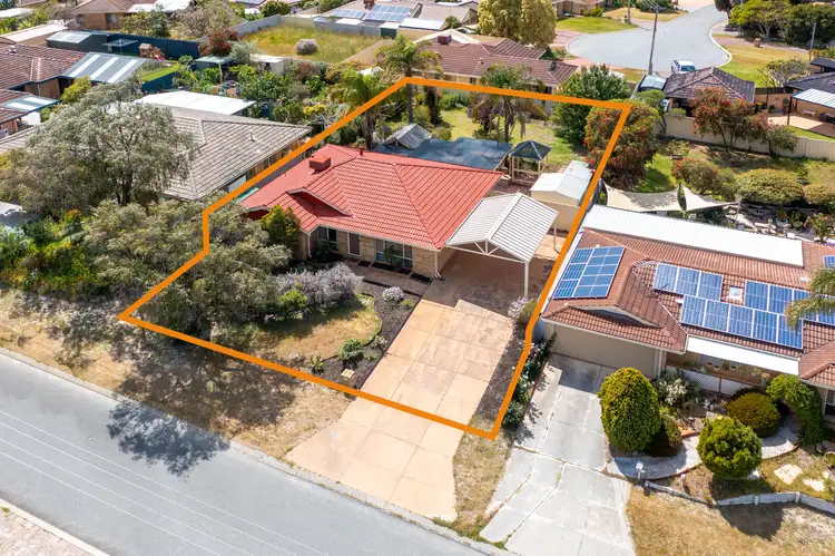 8 Rhine Crescent, Beechboro WA 6063