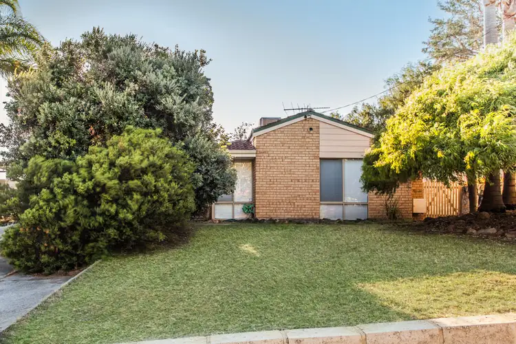 51 Skottowe Parkway, Parmelia WA 6167