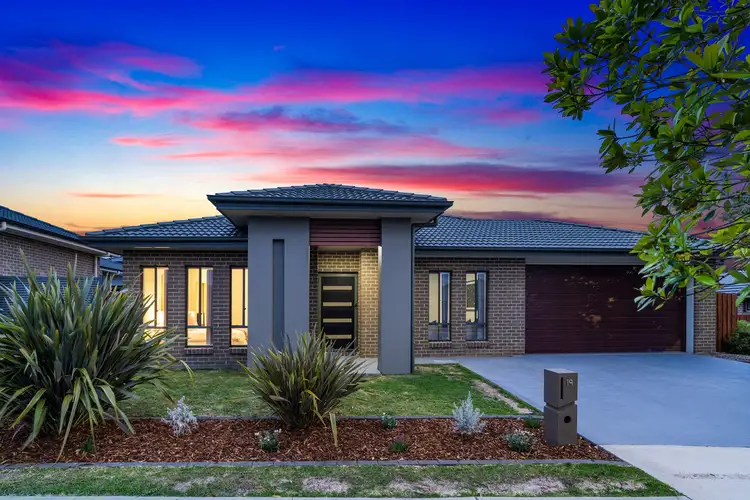 19 Evans Street, Oran Park NSW 2570