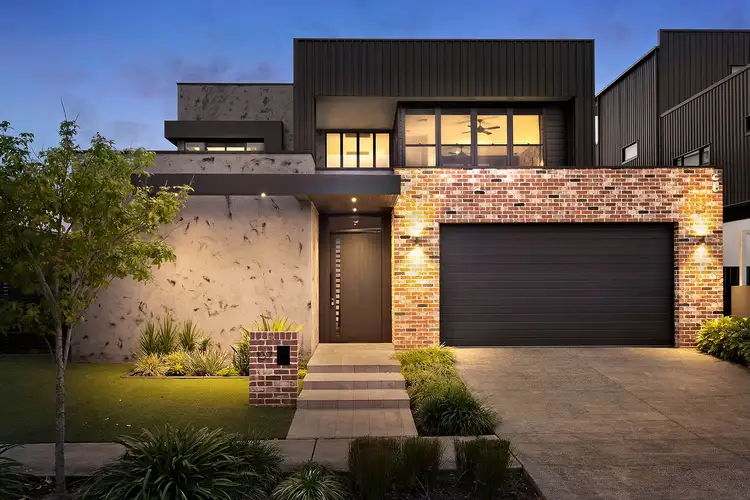 Second view of Homely house listing, 137 Quay Circuit, Newport QLD 4020