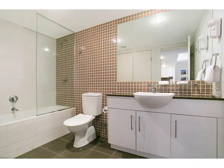 Sixth view of Homely unit listing, 1052/1 Ocean Street, Burleigh Heads QLD 4220