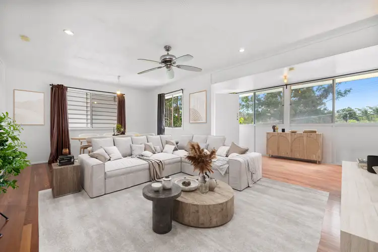 240 Kitchener Road, Stafford Heights QLD 4053