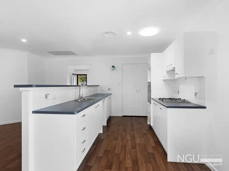 Fifth view of Homely house listing, 6 Wintersun Court, Brightview QLD 4311