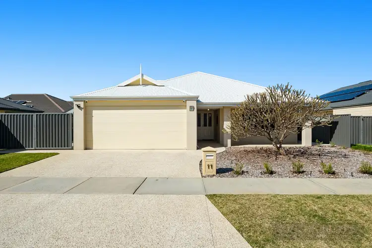 11 Delaware Street, Aveley WA 6069