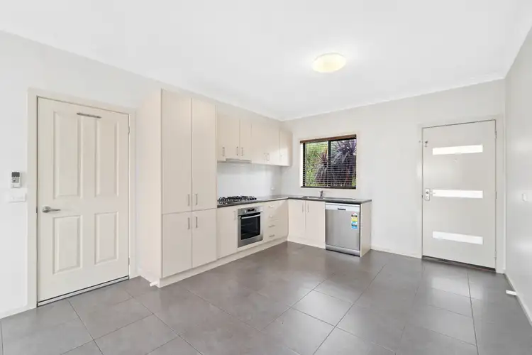 Fifth view of Homely unit listing, 2/92 St Georges Road, Traralgon VIC 3844