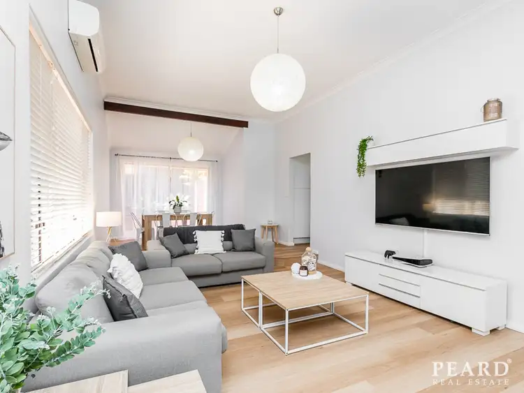 8 Trappers Drive, Woodvale WA 6026